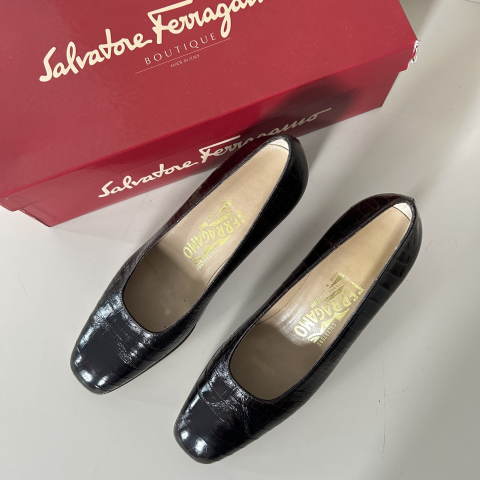 Salvatore Ferragamo Pumps Heels Crocodile Print Full Box