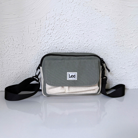 Lee Shoulder Bag