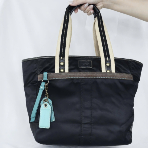 Coach Hampton Zip Bag