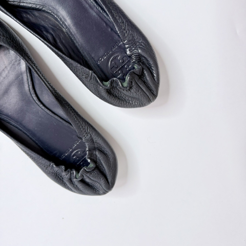 Minnie Travel Ballet Flat